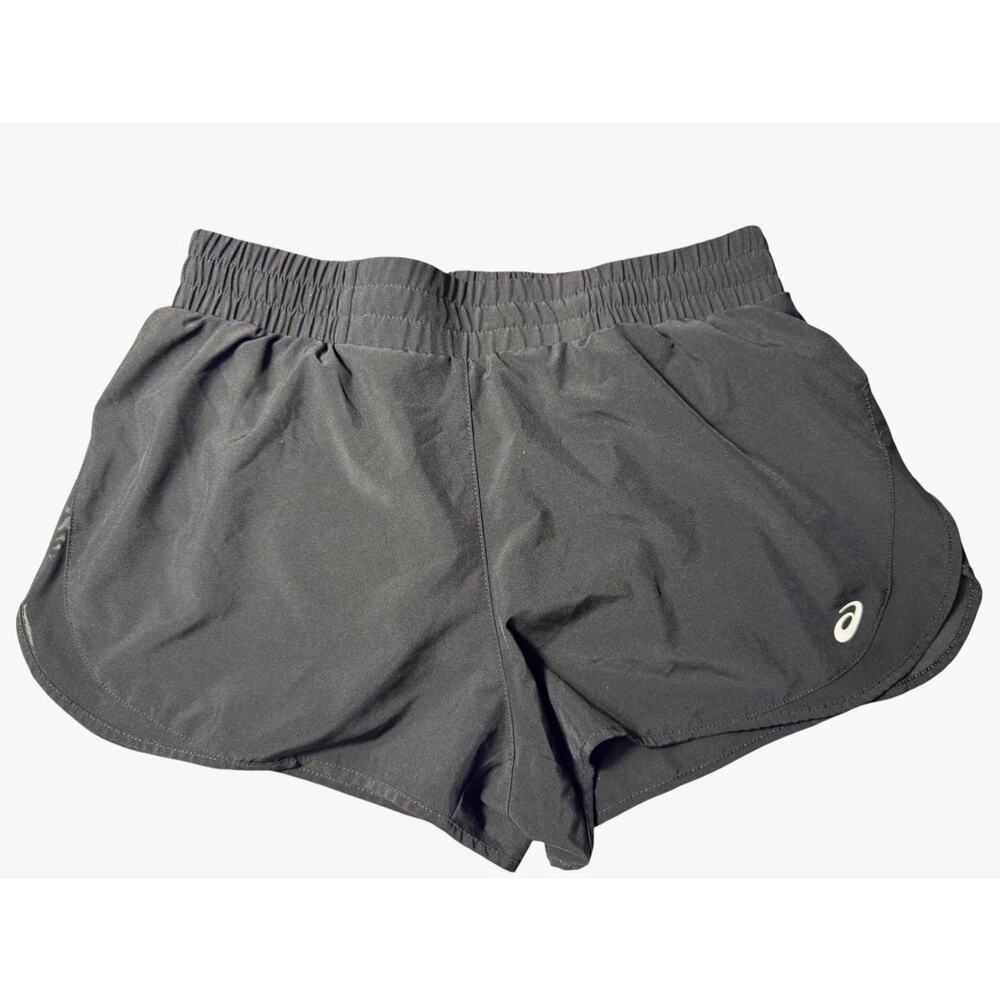 ASICS Women's Performance Shorts – Size M ✨